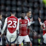Arsenal trở lại top 4 BXH Premier League sau vòng 12