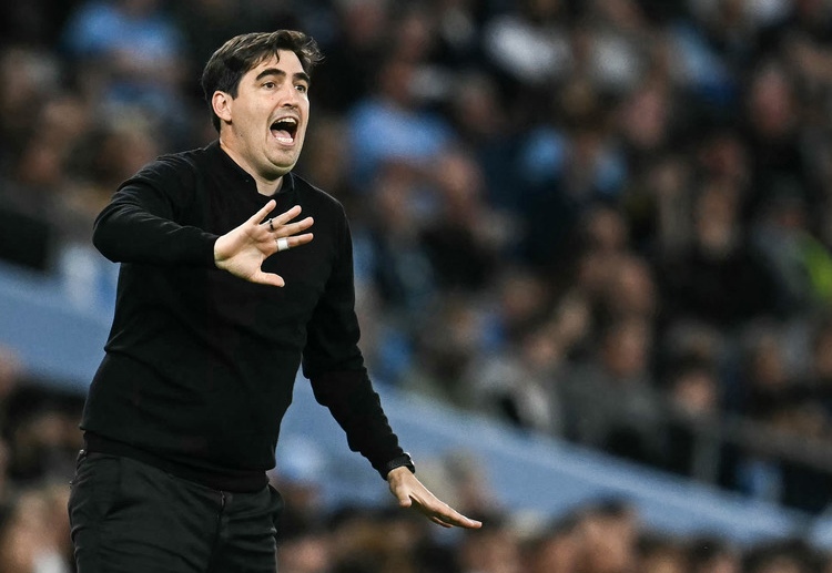 အိုင်ရာအိုလာ ကတော့ ဘုန်းမောက်ကို ပရီးမီးယားလိဂ်မှာ အဆင့်ဆင့် တိုးတက်လာအောင် စွမ်းဆောင်ထားခဲ့တဲ့ အရည်အချင်း ရှိတဲ့ နည်းပြ တစ်ဦးလည်း ဖြစ်ပါတယ်။