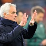 欧冠联赛 本菲卡客场2比0战胜阿贾克斯，穆里尼奥首次带队取得欧冠首胜。