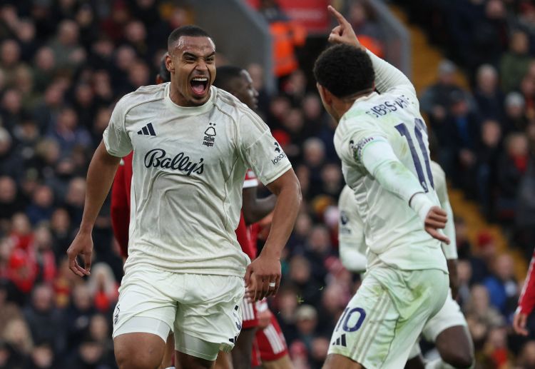 英超联赛 诺丁汉森林的吉布斯·怀特在第78分钟补射破门,将比分彻底锁定在3比0。