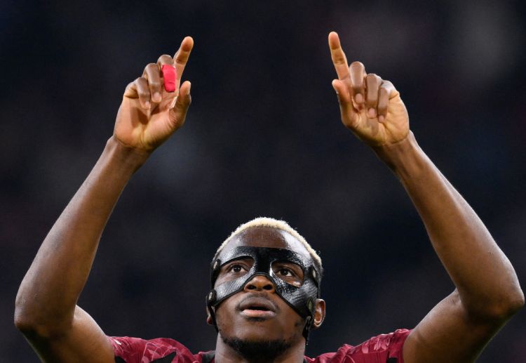 ပရီးမီးယားလိဂ် ကလပ် လစ်ဗာပူးလ် ကတော့ ဂါလာတာဆာရေး တိုက်စစ်မှူး ဗစ်တာ အိုဆင်မ်ဟန်ရဲ့ အပြောင်းအရွှေ့ကို ဦးဆောင်နေပါတယ်။