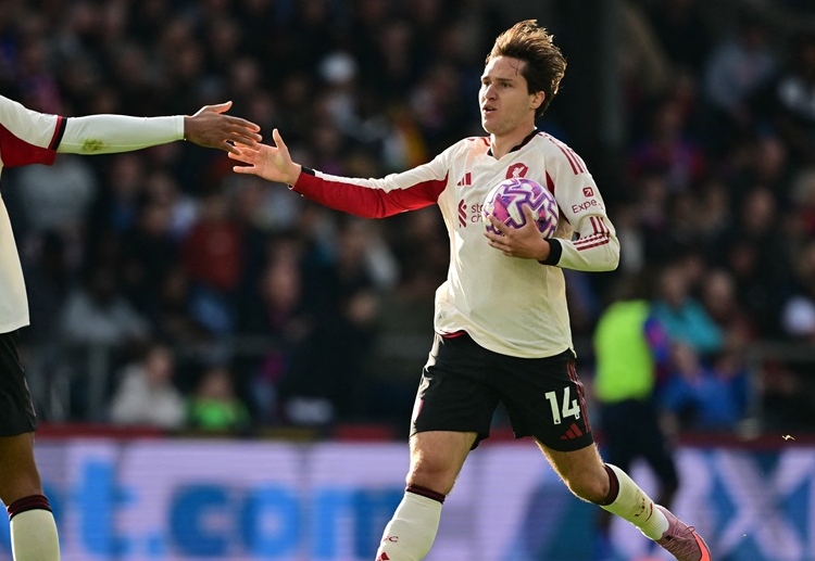 အမည်မဖော်လိုတဲ့ စီးရီးအေ ကလပ် နှစ်သင်းနဲ့ လာလီဂါ ကလပ် တစ်သင်း တို့က အီတလီသားကို ကမ်းလှမ်းထားတယ်လို့ သိရပါတယ်။